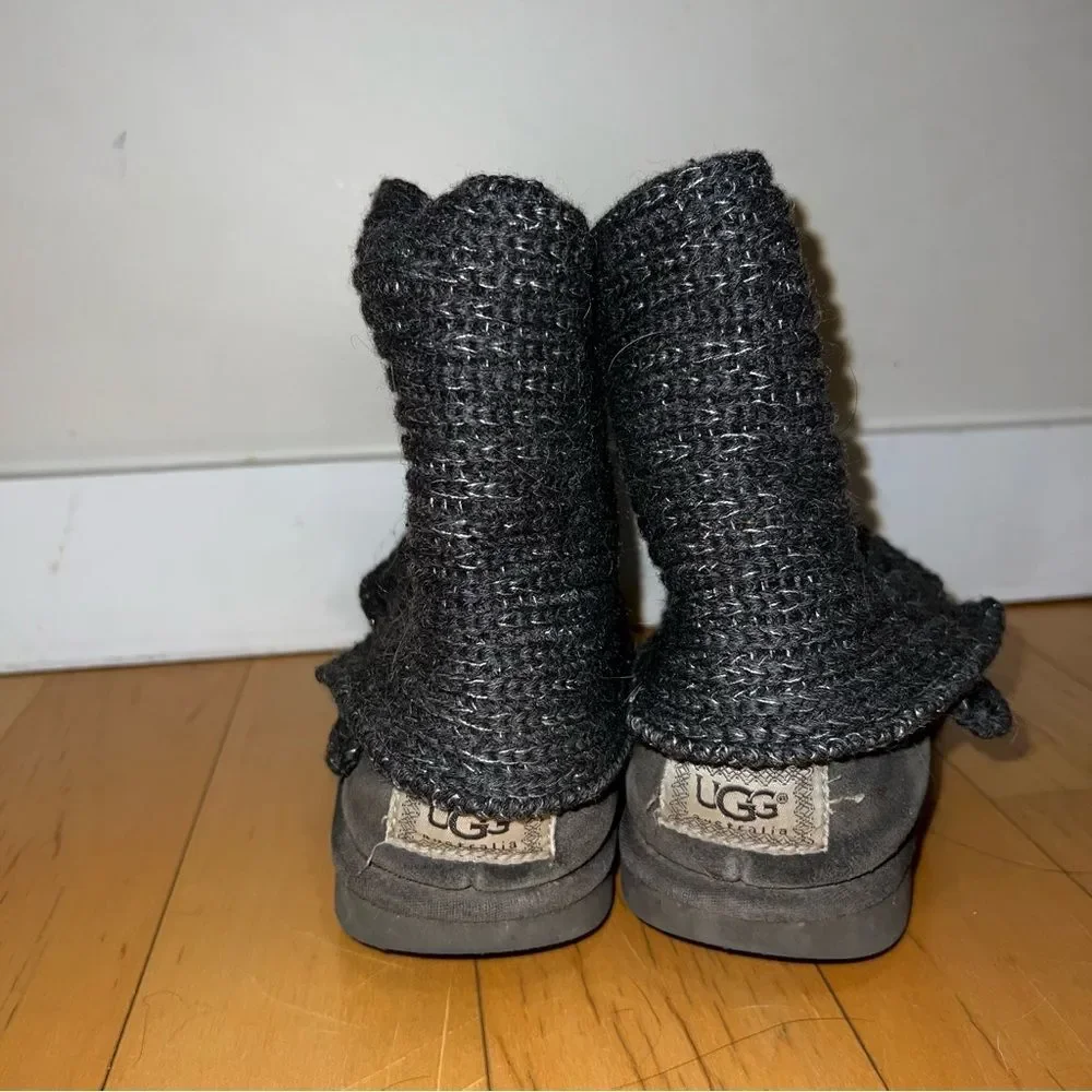 UGG Classic Cardy Pull-On Buttoned Boots Grey Size 8